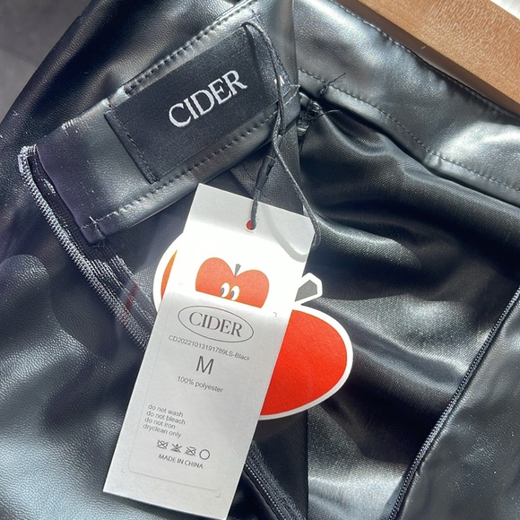 Cider, edgy style skirt - Picture 6 of 8